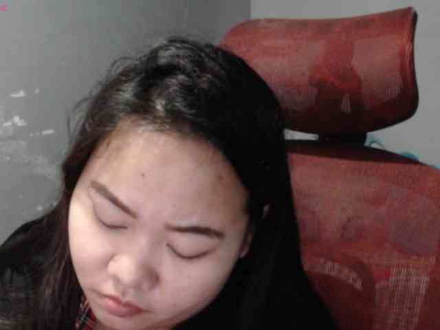 BubbleButtPinay webcam