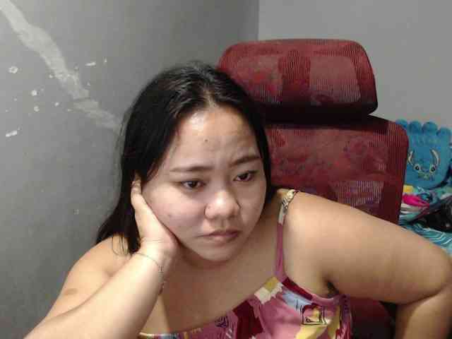 BubbleButtPinay webcam