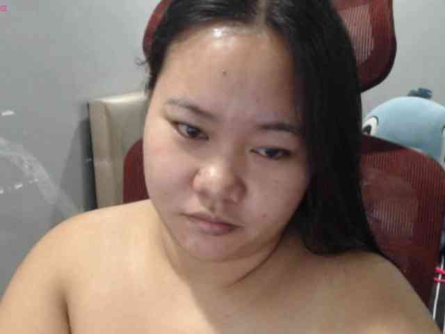 BubbleButtPinay webcam