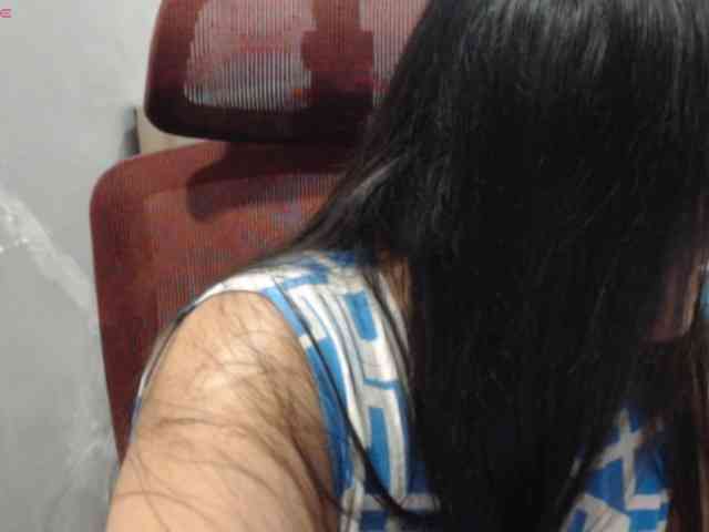 BubbleButtPinay webcam
