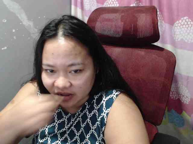 BubbleButtPinay webcam