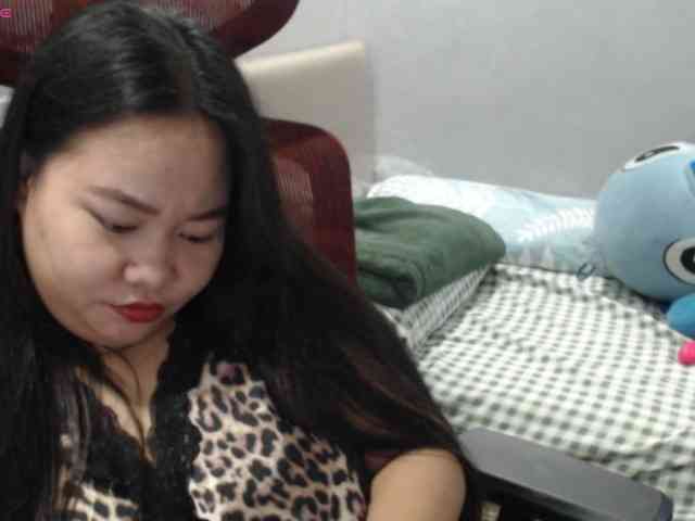 BubbleButtPinay webcam