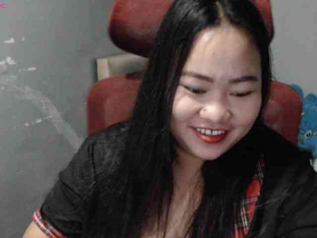 BubbleButtPinay webcam