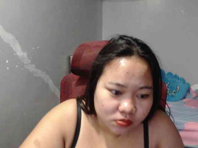 BubbleButtPinay webcam