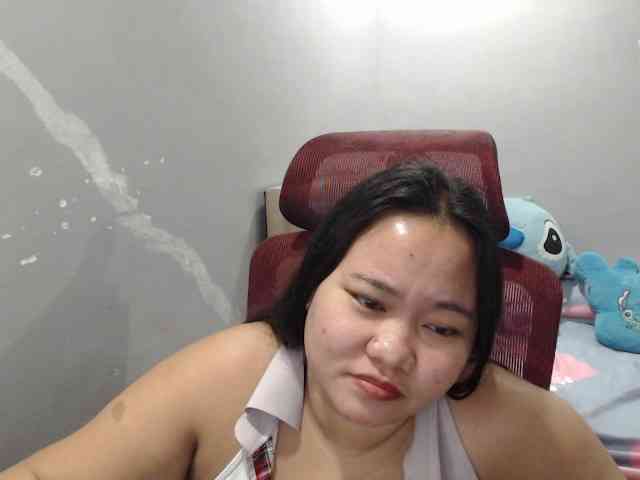 BubbleButtPinay webcam
