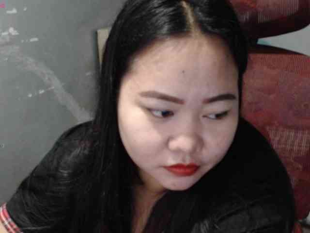 BubbleButtPinay webcam