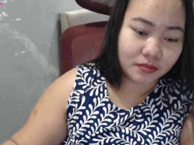 BubbleButtPinay webcam