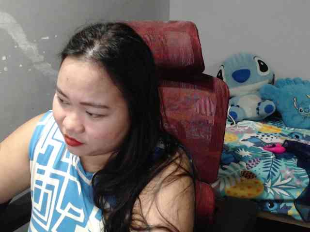 BubbleButtPinay webcam