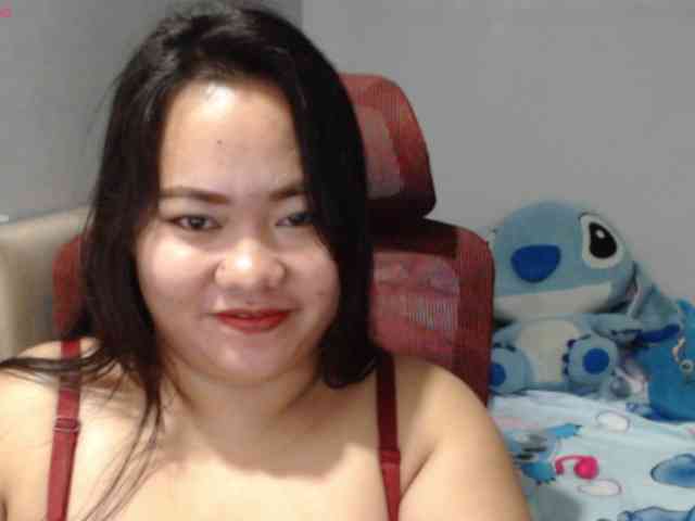BubbleButtPinay webcam