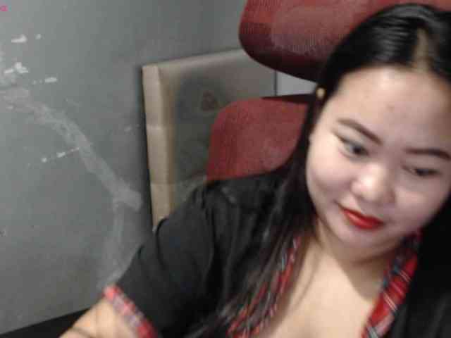 BubbleButtPinay webcam