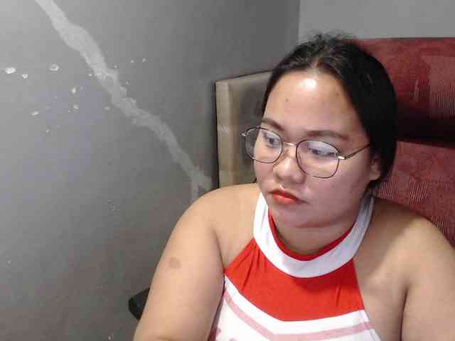 BubbleButtPinay webcam
