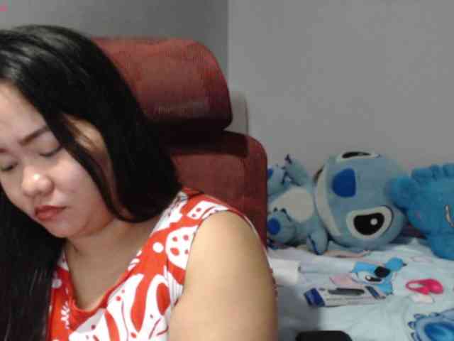 BubbleButtPinay webcam