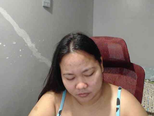 BubbleButtPinay webcam