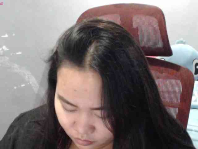 BubbleButtPinay webcam