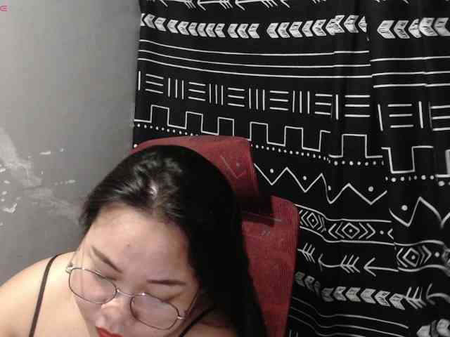 BubbleButtPinay webcam