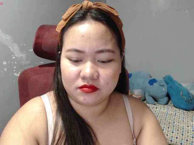 BubbleButtPinay webcam