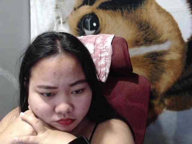 BubbleButtPinay webcam