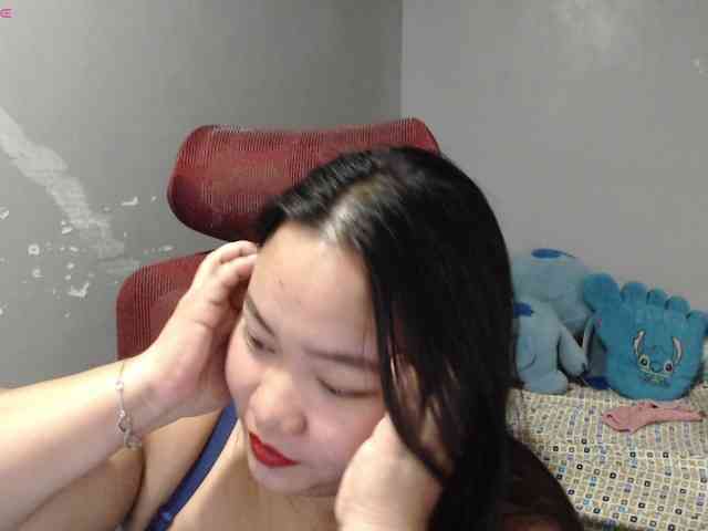 BubbleButtPinay webcam
