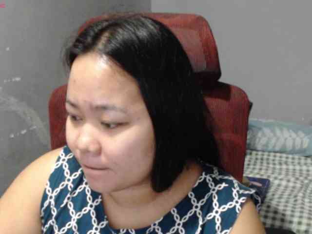BubbleButtPinay webcam