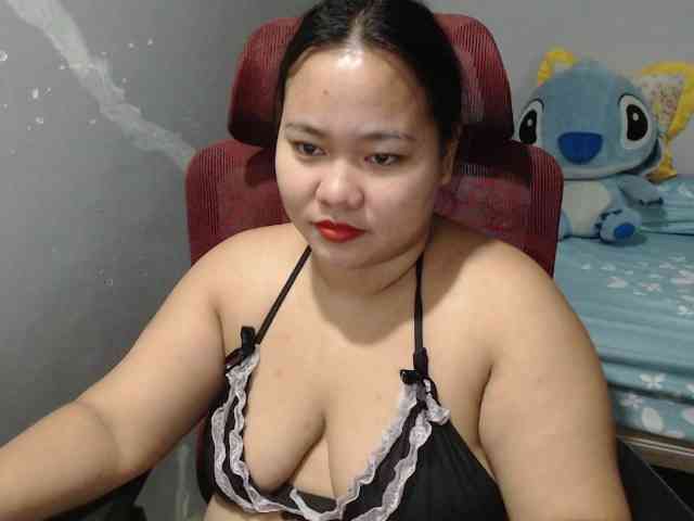 BubbleButtPinay webcam