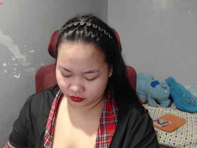 BubbleButtPinay webcam