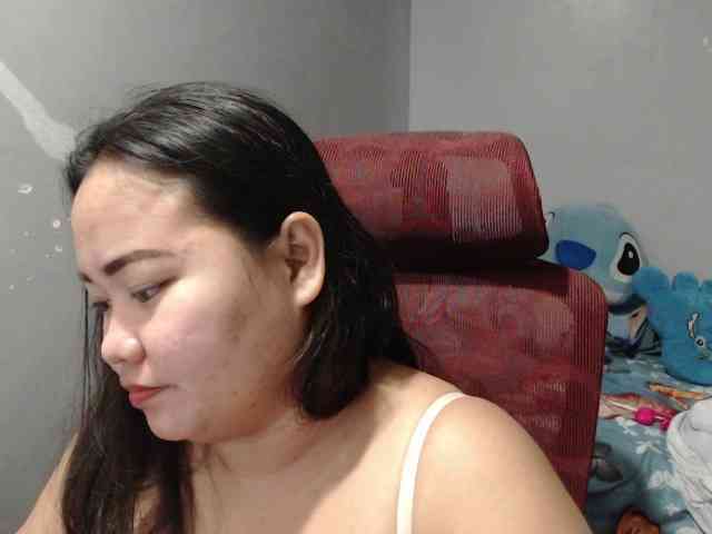 BubbleButtPinay webcam