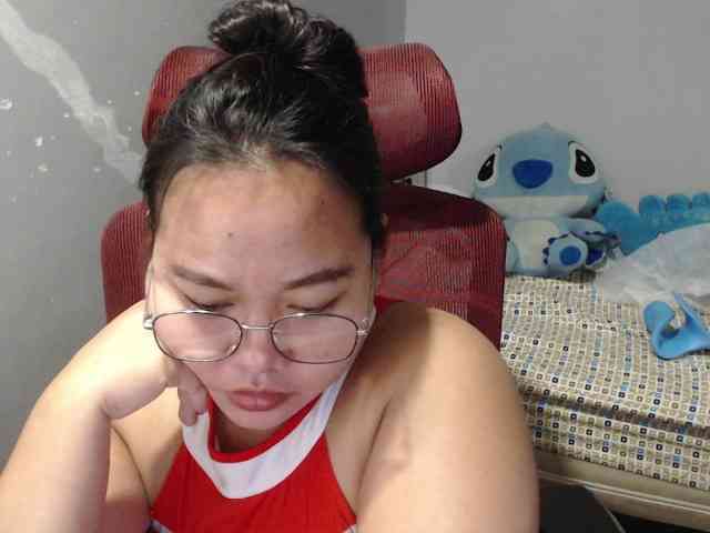 BubbleButtPinay webcam