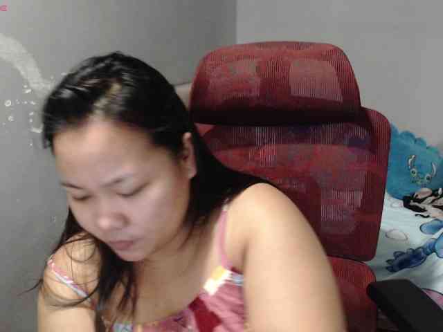 BubbleButtPinay webcam