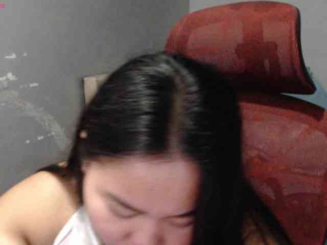 BubbleButtPinay webcam
