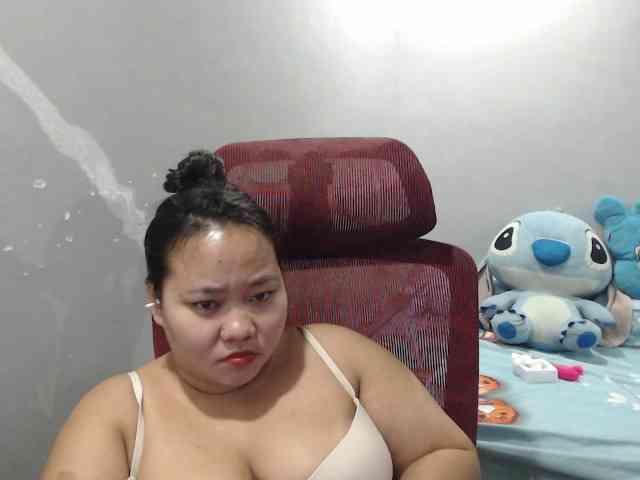 Model: BubbleButtPinay