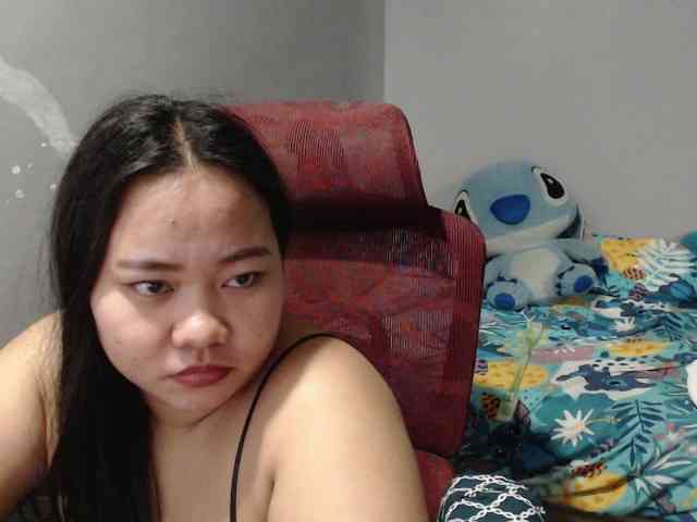 BubbleButtPinay webcam