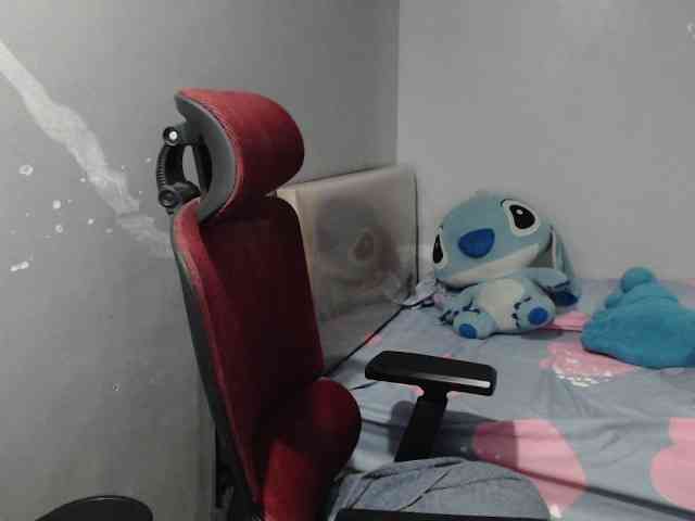 BubbleButtPinay webcam