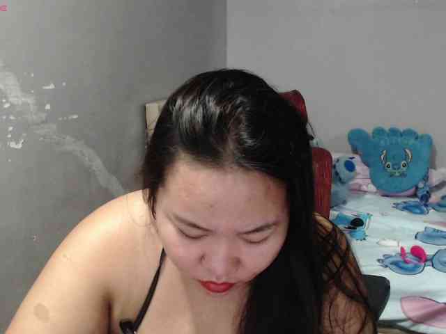 Bubblebuttpinay's cam show statistics and live stream