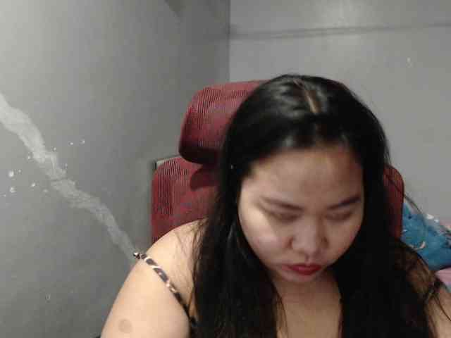 Modella: BubbleButtPinay