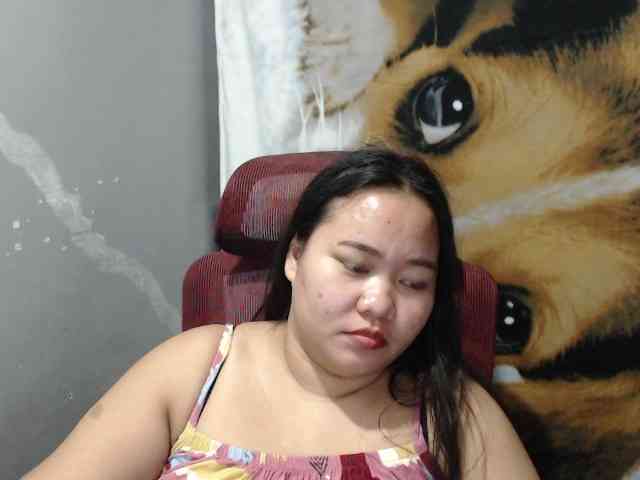 BubbleButtPinay webcam