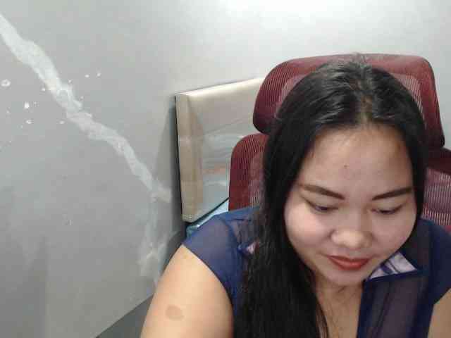 BubbleButtPinay webcam