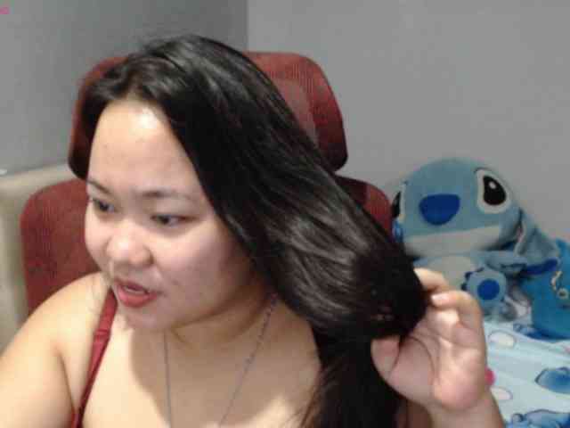 BubbleButtPinay webcam