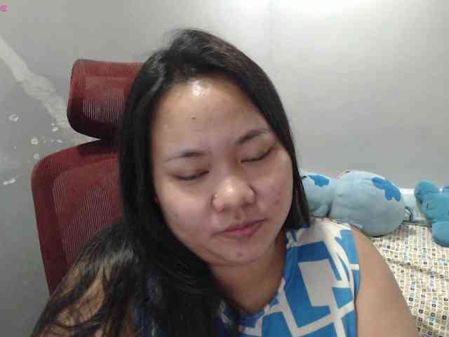 BubbleButtPinay webcam