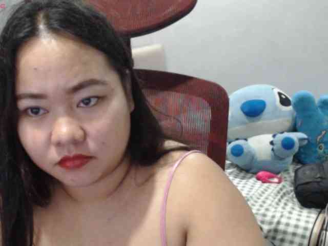 BubbleButtPinay webcam