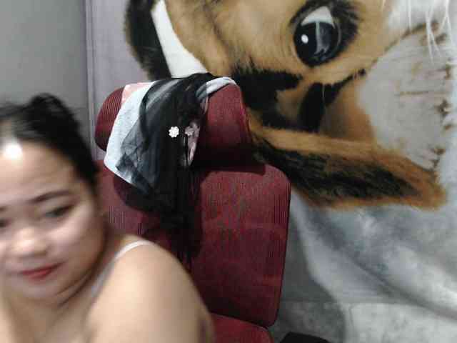 BubbleButtPinay webcam