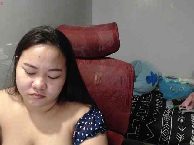BubbleButtPinay webcam