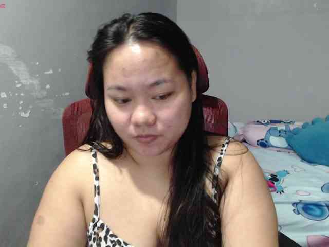 BubbleButtPinay webcam