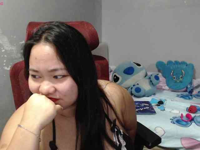 BubbleButtPinay webcam