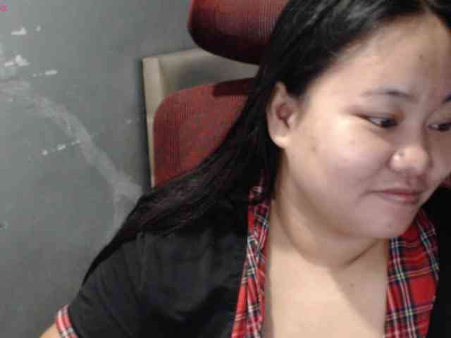 BubbleButtPinay webcam