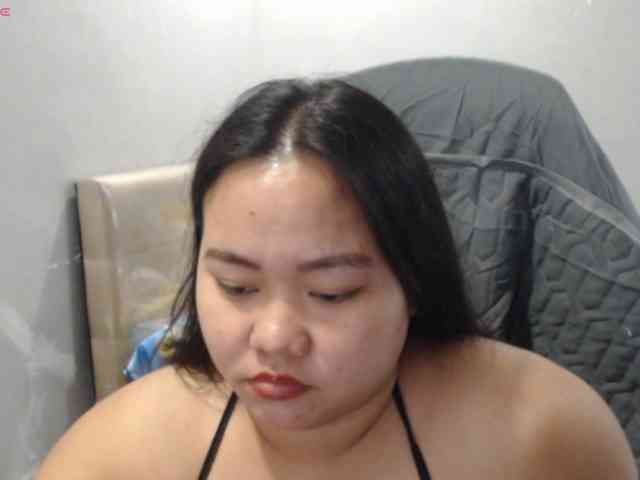 BubbleButtPinay webcam