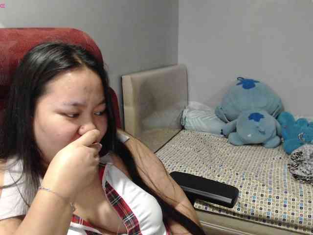 BubbleButtPinay webcam