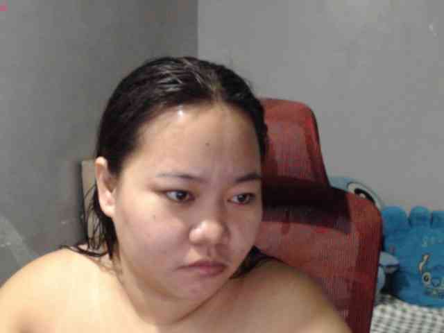 BubbleButtPinay webcam