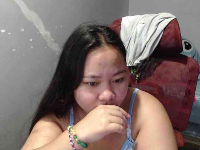 BubbleButtPinay webcam