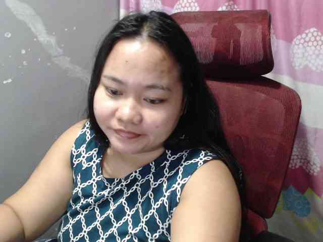 BubbleButtPinay webcam