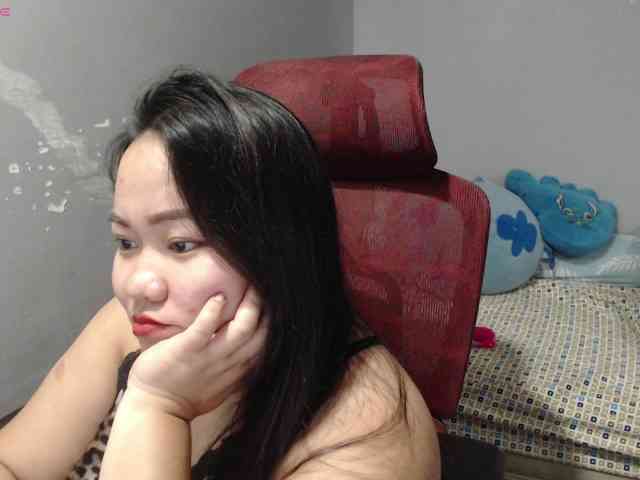 BubbleButtPinay webcam